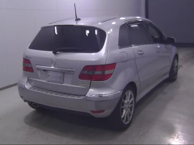 Mercedes-Benz B CLASS