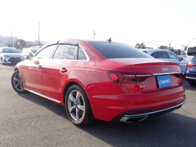 Audi A4  с аукциона в Японии