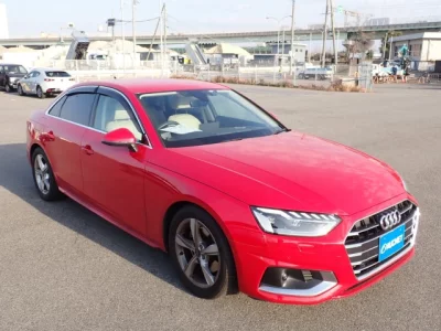Audi A4  с аукциона в Японии