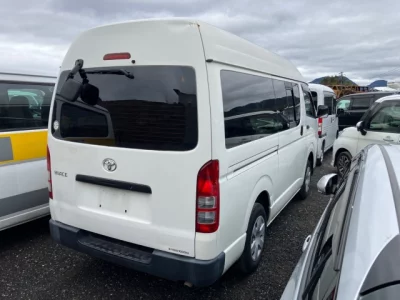 Toyota HIACE VAN  с аукциона в Японии
