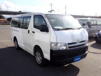 Toyota HIACE VAN лот № 25018 оценка R  с аукциона в Японии 3