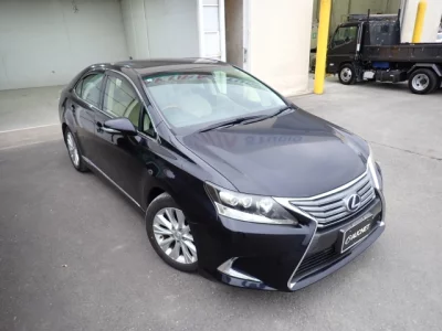 Lexus HS