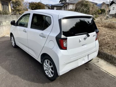 Daihatsu MIRA E S
