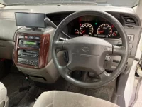 Nissan ELGRAND лот № 2031 оценка 3  с аукциона в Японии 3