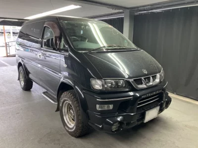 Mitsubishi DELICA