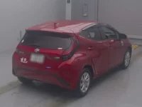 Toyota AQUA лот № 2043 оценка 3.5  с аукциона в Японии 1