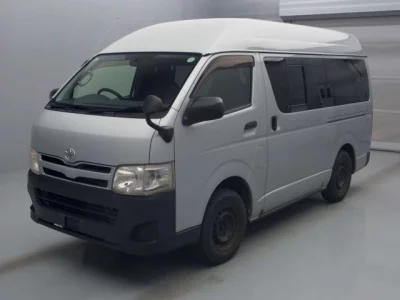 Toyota HIACE VAN  с аукциона в Японии