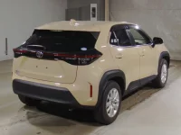 Toyota YARIS CROSS лот № 2077 оценка 4  с аукциона в Японии 1