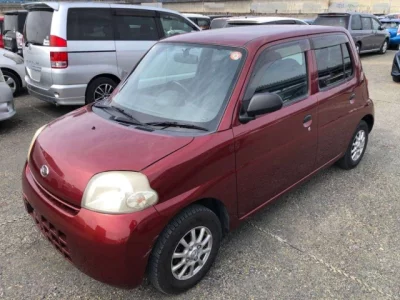 Daihatsu Esse