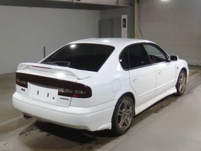 Subaru LEGACY B4  с аукциона в Японии