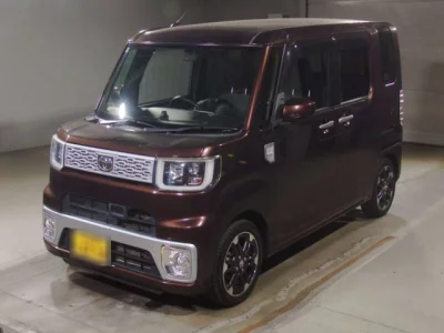 Toyota PIXIS MEGA