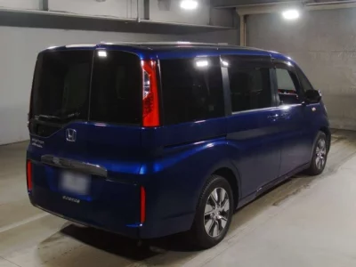 Honda STEP WAGON  с аукциона в Японии