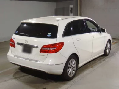 Mercedes-Benz B CLASS
