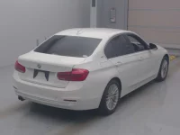 BMW 3-Series лот № 5017 оценка 4  с аукциона в Японии 1