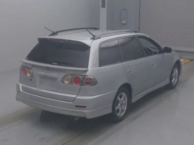 Toyota CALDINA  с аукциона в Японии