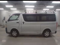 Toyota HIACE VAN лот № 30279 оценка 3.5  с аукциона в Японии 3