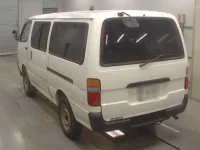 Toyota HIACE VAN лот № 40039 оценка R  с аукциона в Японии 5
