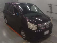 Toyota NOAH лот № 30077 оценка 3.5  с аукциона в Японии 4