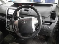 Toyota NOAH лот № 30077 оценка 3.5  с аукциона в Японии 6