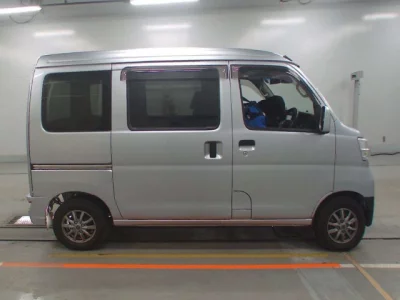 Toyota Pixis Van