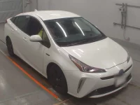 Toyota Prius лот № 30007 оценка 4.5  с аукциона в Японии 4
