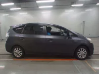 Toyota PRIUS ALPHA лот № 30080 оценка 3.5  с аукциона в Японии 2