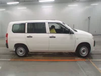 Toyota PROBOX лот № 30019 оценка 3  с аукциона в Японии 2