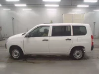 Toyota PROBOX лот № 30019 оценка 3  с аукциона в Японии 3