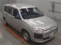 Toyota PROBOX лот № 30096 оценка 4  с аукциона в Японии 4