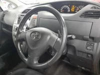 Toyota RACTIS лот № 10084 оценка 4  с аукциона в Японии 6