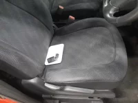 Toyota RACTIS лот № 10084 оценка 4  с аукциона в Японии 7