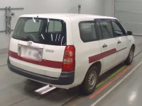 Toyota SUCCEED лот № 10061 оценка 3  с аукциона в Японии 1