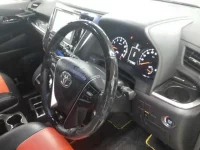 Toyota VELLFIRE лот № 30032 оценка 4  с аукциона в Японии 6