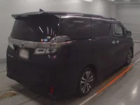 Toyota VELLFIRE лот № 30033 оценка 4  с аукциона в Японии 1