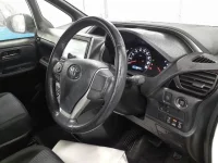 Toyota VOXY лот № 30039 оценка R  с аукциона в Японии 6