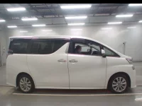 Toyota VELLFIRE лот № 30086 оценка 4  с аукциона в Японии 2