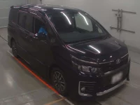 Toyota VOXY лот № 30090 оценка 3.5  с аукциона в Японии 4