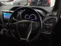 Toyota VOXY лот № 30090 оценка 3.5  с аукциона в Японии 6