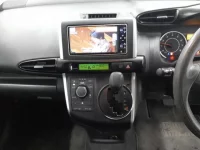 Toyota WISH лот № 30045 оценка 3.5  с аукциона в Японии 8