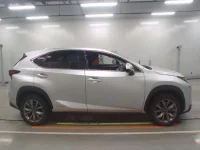 Lexus NX лот № 30276 оценка RA  с аукциона в Японии 2