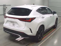 Lexus NX лот № 33084 оценка 4  с аукциона в Японии 1