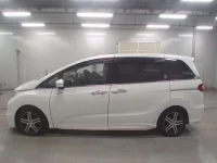 Honda ODYSSEY лот № 30627 оценка 4  с аукциона в Японии 3