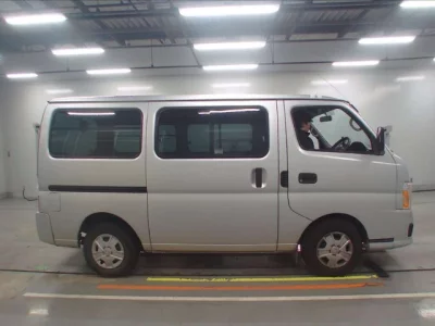 Nissan CARAVAN VAN