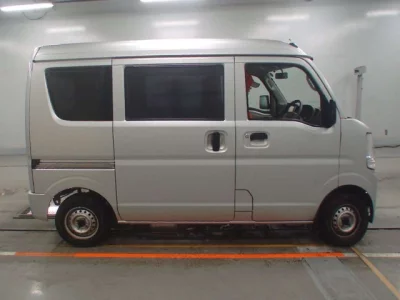 Nissan CLIPPER VAN
