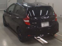 Nissan NOTE лот № 30097 оценка 4  с аукциона в Японии 5