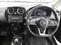 Nissan NOTE лот № 30097 оценка 4  с аукциона в Японии 8
