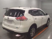 Nissan X-TRAIL лот № 30034 оценка RA  с аукциона в Японии 1