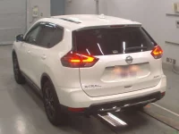 Nissan X-TRAIL лот № 30539 оценка 5  с аукциона в Японии 5