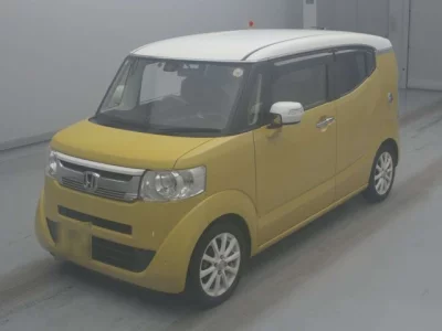 Honda N BOX SLASH