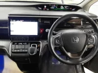 Honda STEP WAGON лот № 30123 оценка 4  с аукциона в Японии 8
